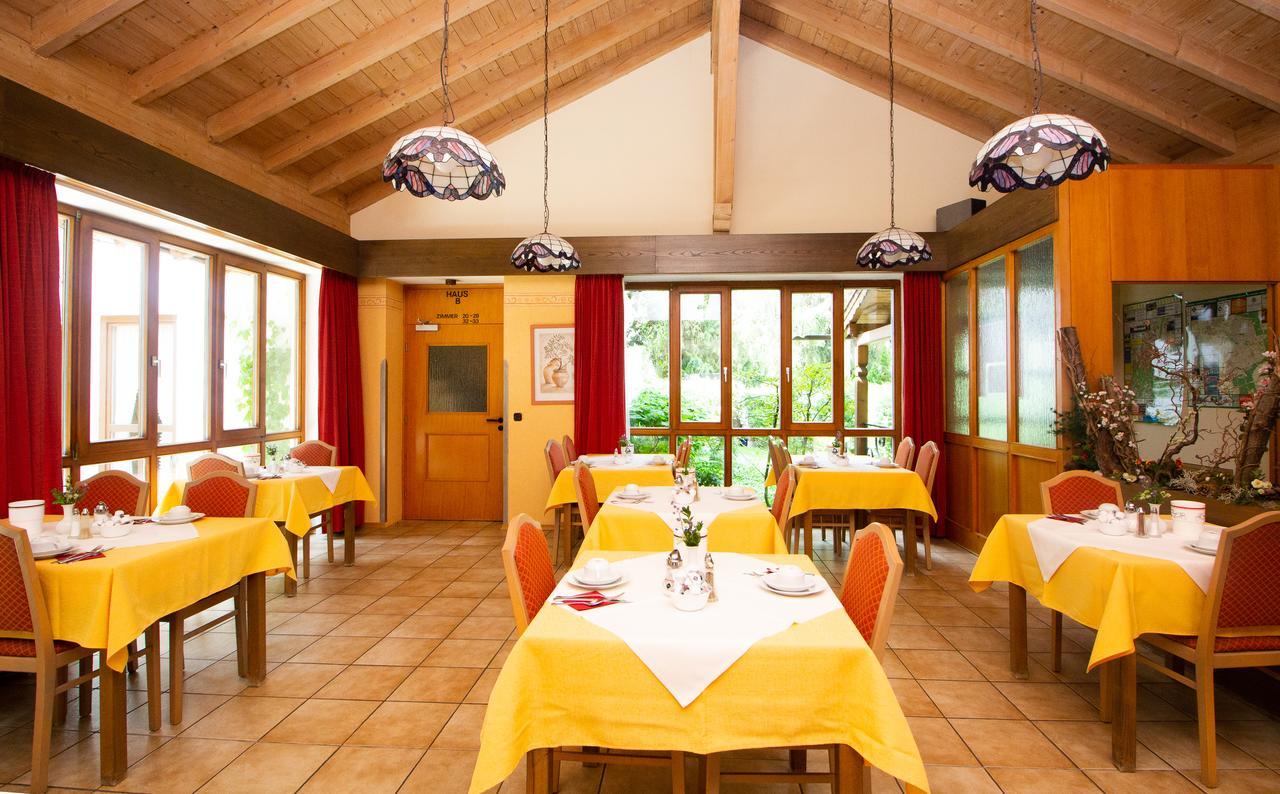 Hotel Am Wald Оттобрунн Экстерьер фото